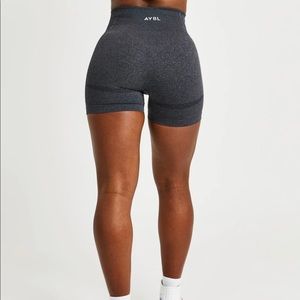 SOLD AYBL Speckled Black BALANCE V2 SEAMLESS SHORTS- Size M